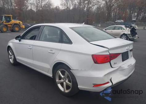 2015 Audi A3 2.0T Premium z USA, uszkodzony, nr VIN WAUBFGFF3F1111010